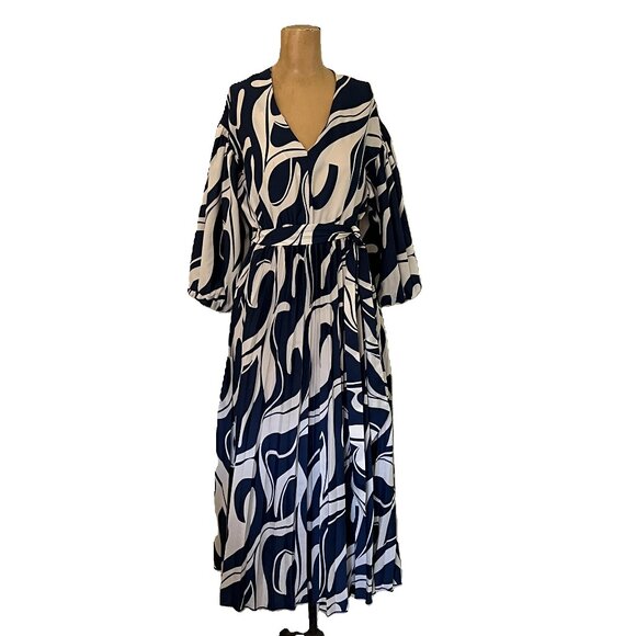 Wishing Waves Calf Length Pleated Dress in Blue and White with Tie On Belt - Med - Picture 2 of 15